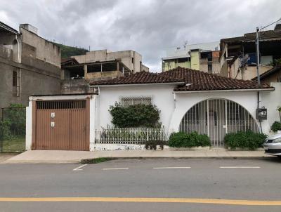 Casa para Locação, em Manhuaçu, bairro Santo Antônio, 2 dormitórios, 1 banheiro, 1 suíte, 2 vagas
